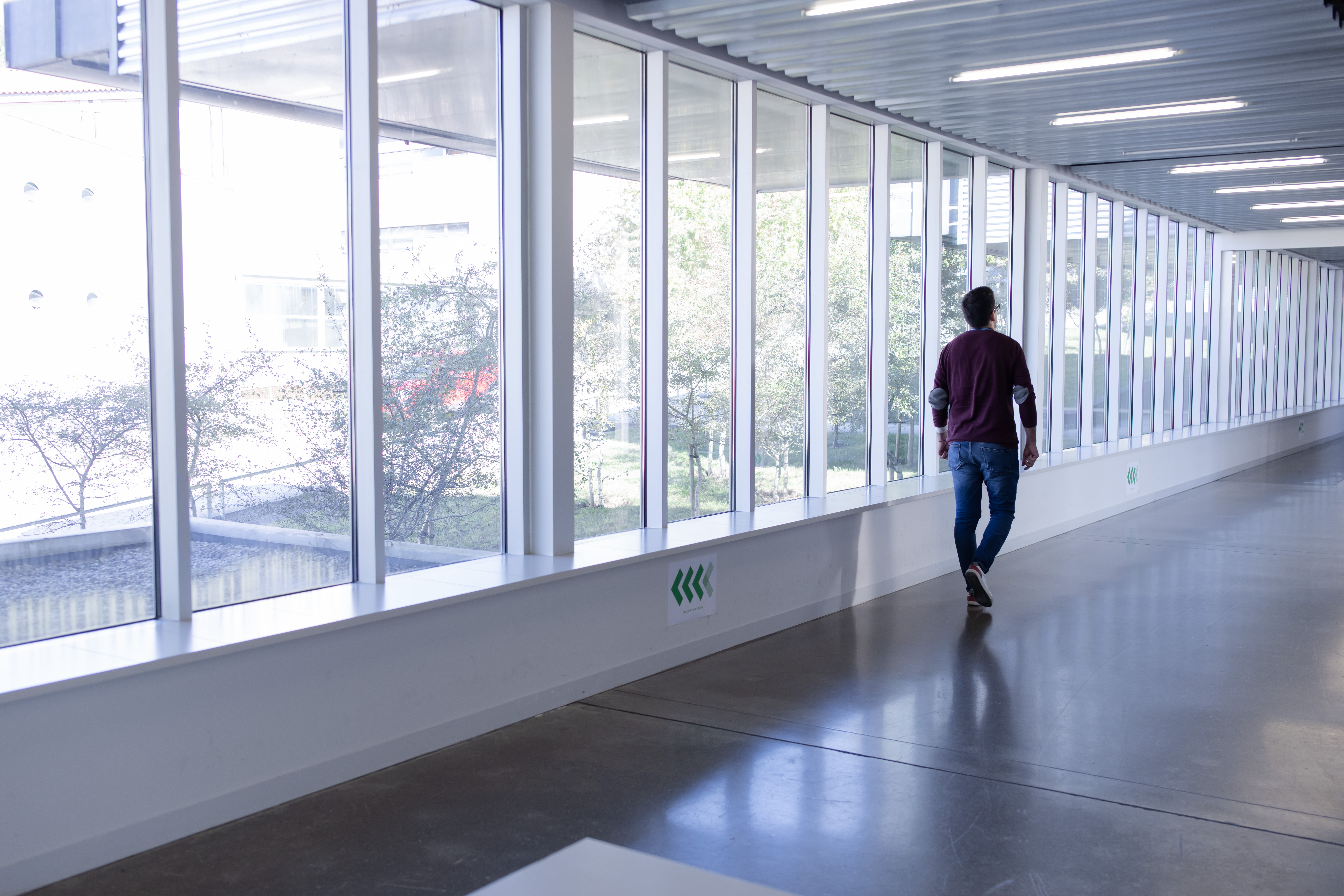 Peche do centro con motivo da Semana Santa