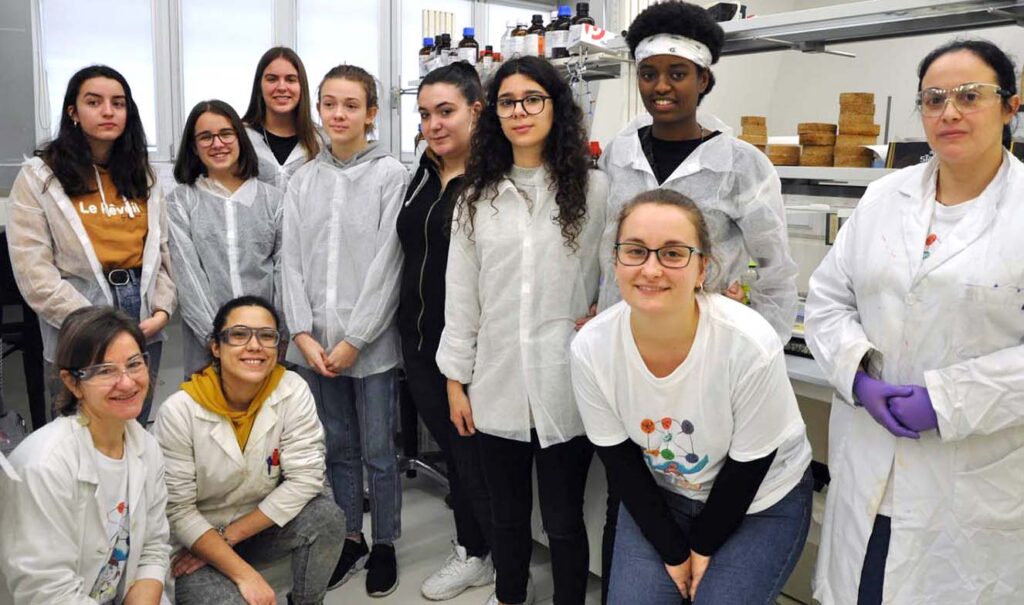 11feb ELAS FAN CIEN TEC + EXPERIMENTA EN FEMININO