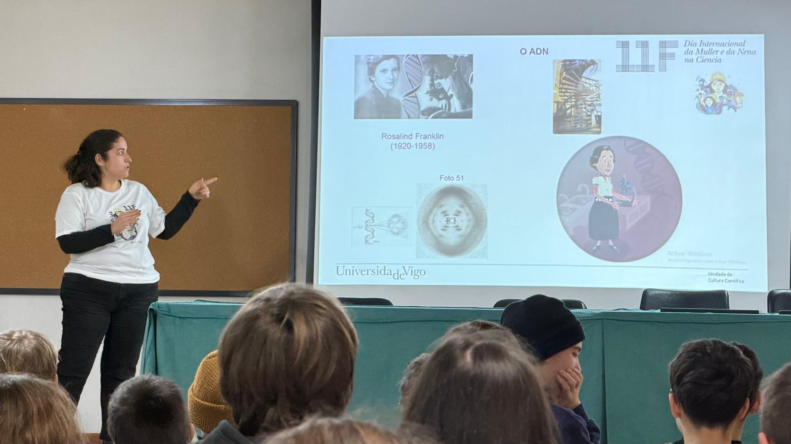 Arredor de 400 estudantes coñecen o traballo das científicas do CINBIO nunha nova edición do 11F